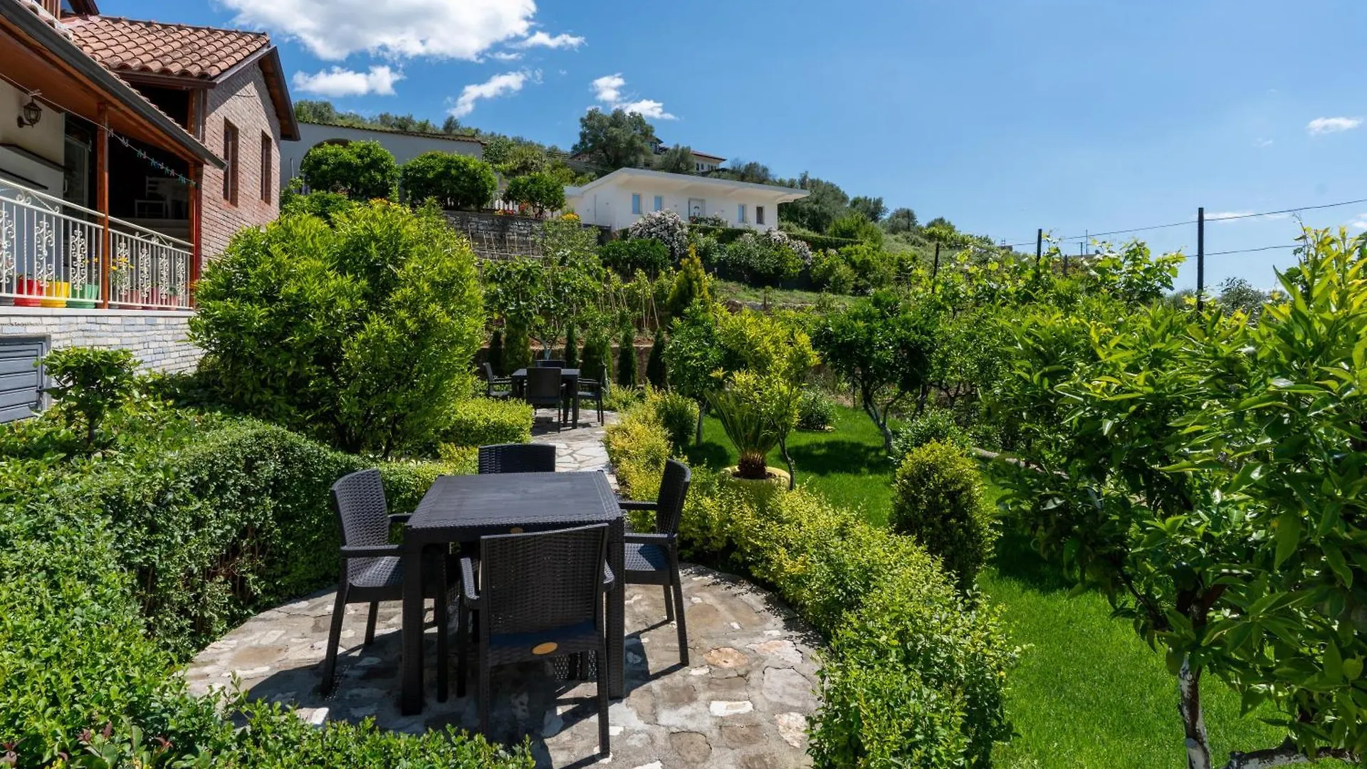 Guesthouse Emiljano Berat