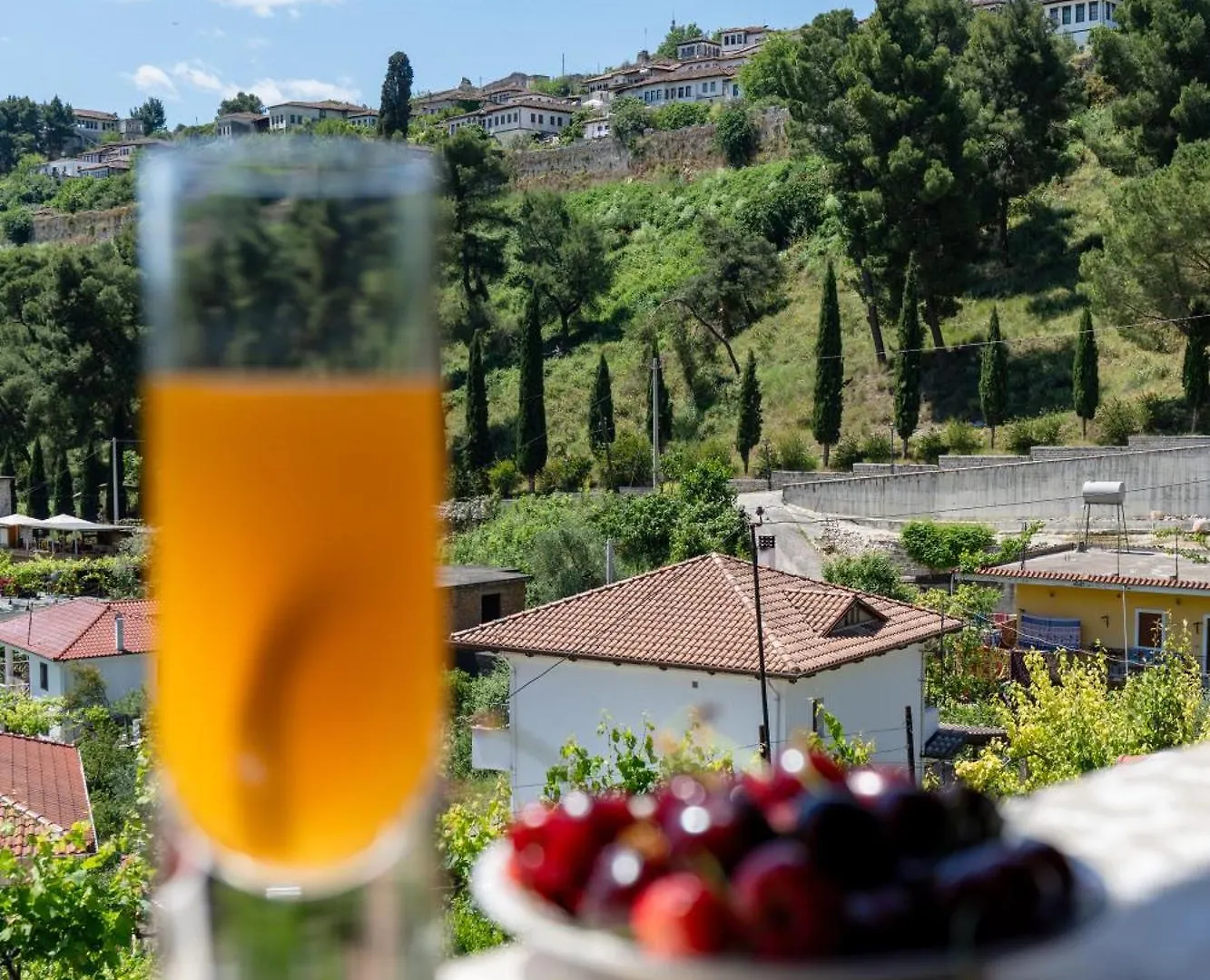 Guesthouse Emiljano Berat 2*,