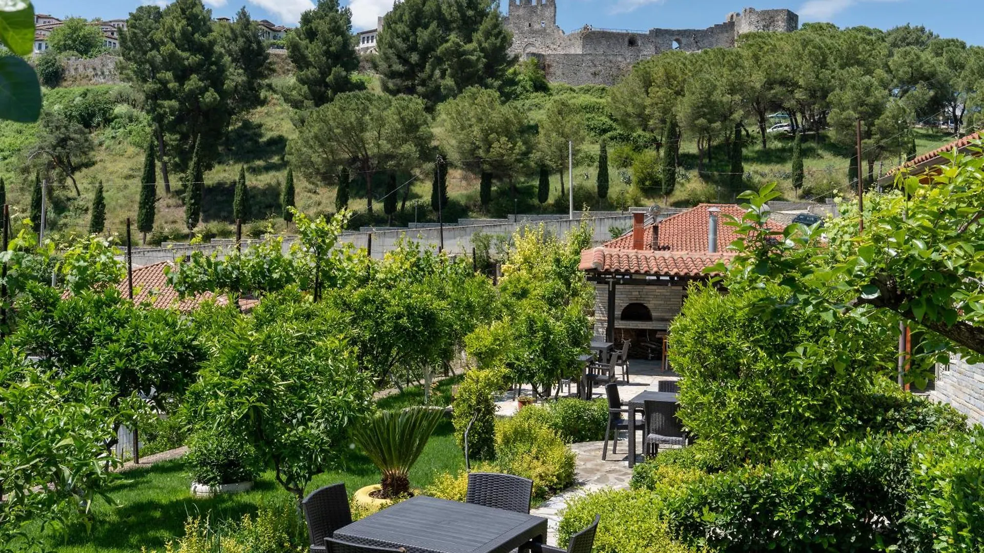 Guesthouse Emiljano Berat 2*,  Albanie