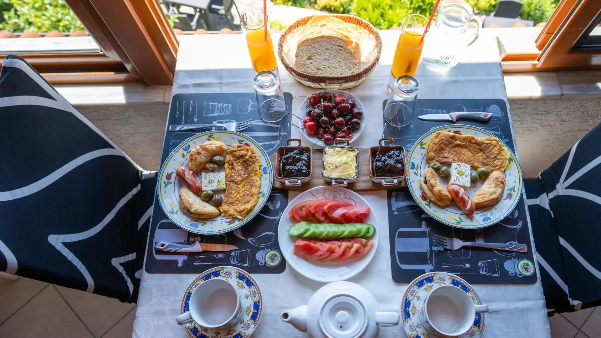 Guesthouse Emiljano Μπεράτ Πανσιόν